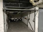 Parking à PARIS-17E