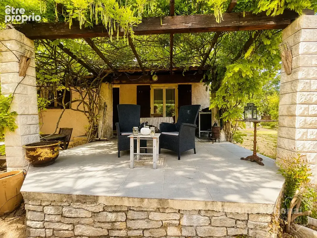 Maison d'environ 67m2 sur 1200m2 de terrain avec piscine à Goudargues - photo 2