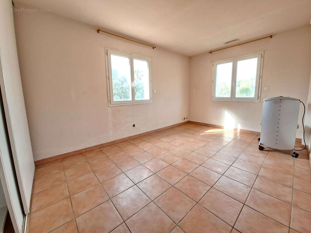 Maison à CANET-EN-ROUSSILLON