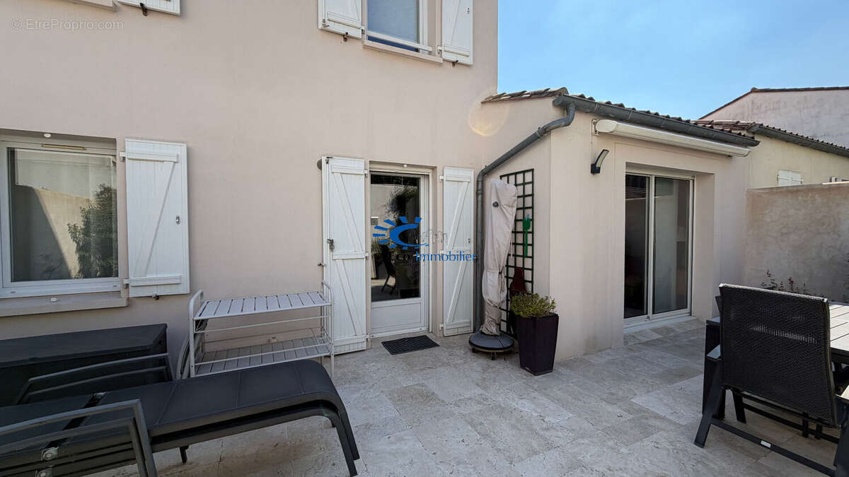 La rochelle maison 103 m² + garage et patios - photo 2