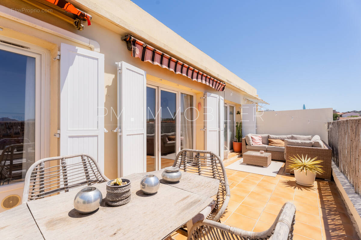 Appartement à MARSEILLE-4E