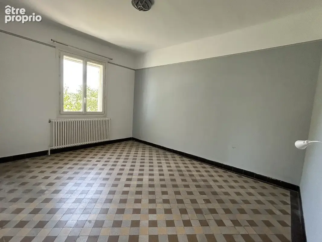 maison 4 chbres sur 1000 m² et dépendances - photo 7