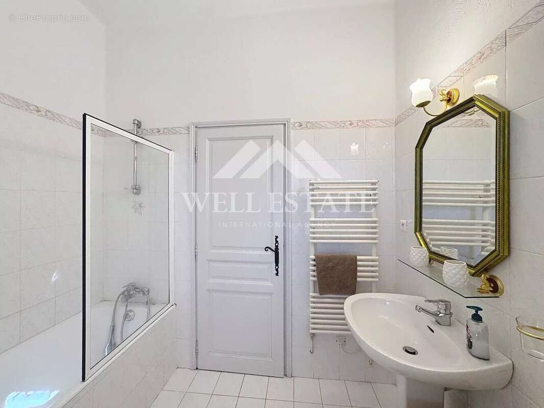 Maison à LES ADRETS-DE-L&#039;ESTEREL