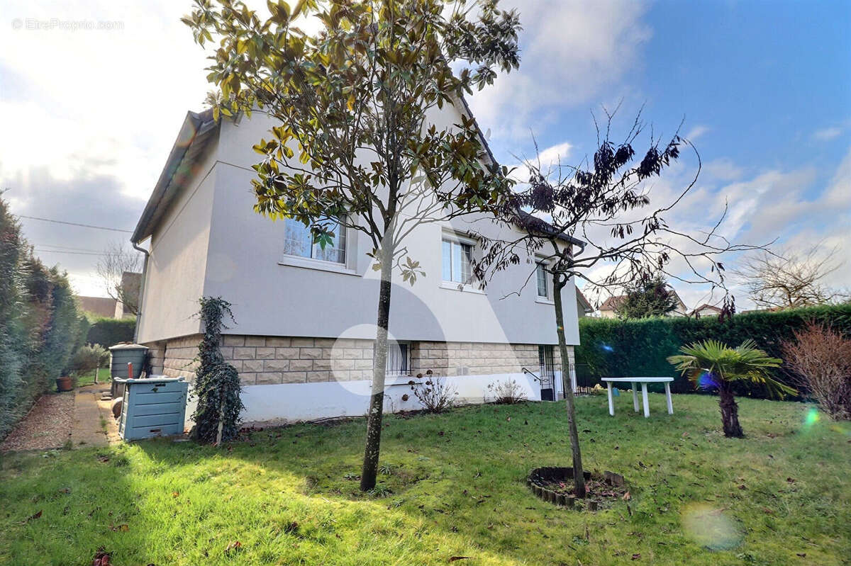 Maison à FRANCONVILLE