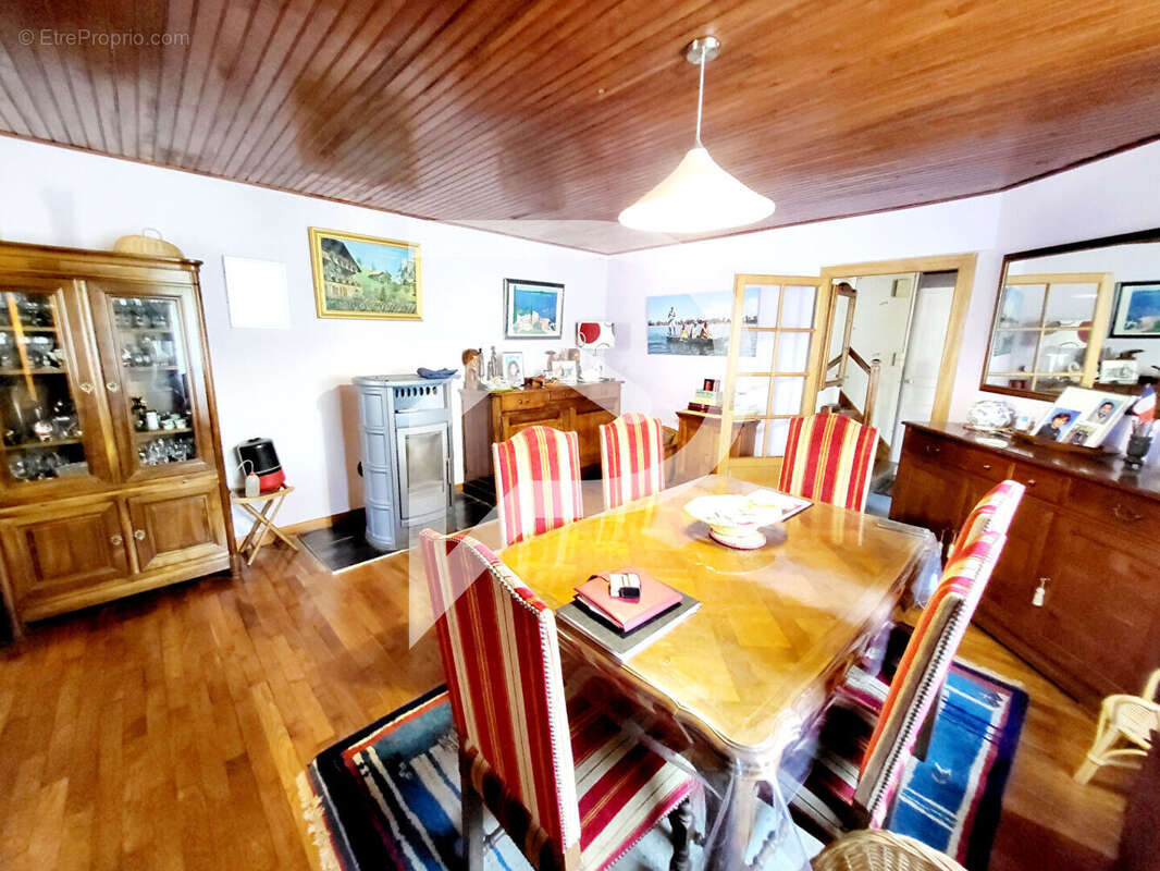 Maison  7 pièce(s) CHAMPSEVRAINE - photo 6