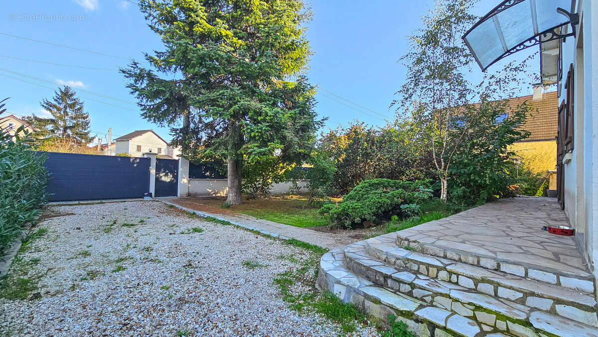 Maison à CONFLANS-SAINTE-HONORINE