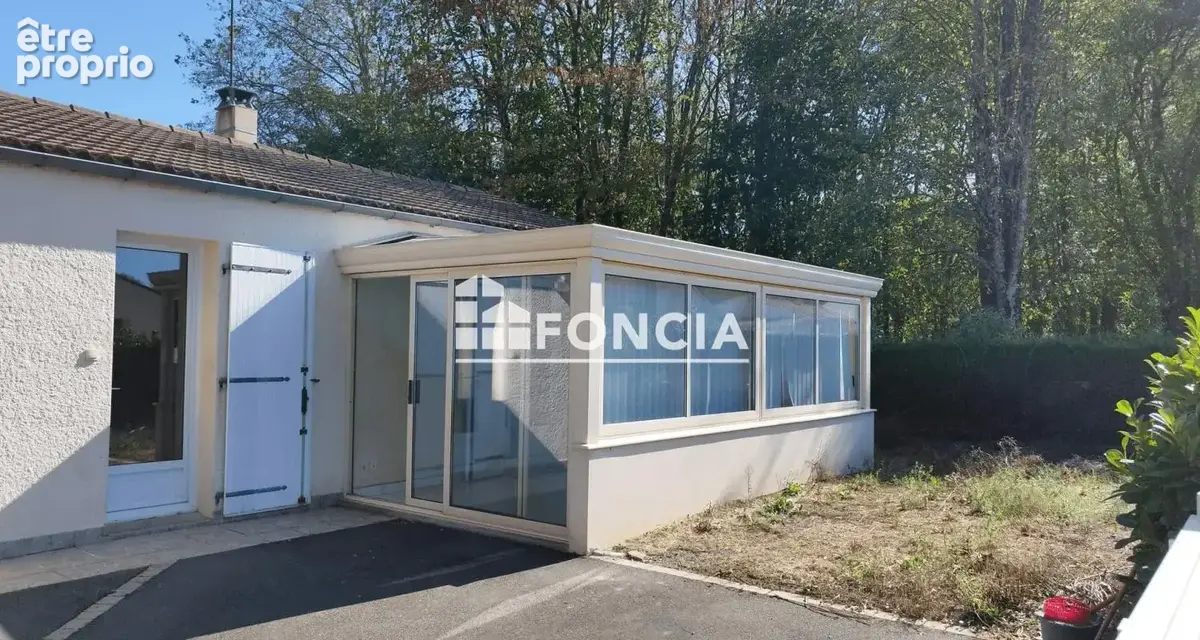 Maison de plain-pied avec  2300 m² de terrain - saint-martin-des-noyers – à proximité du bourg - photo 2
