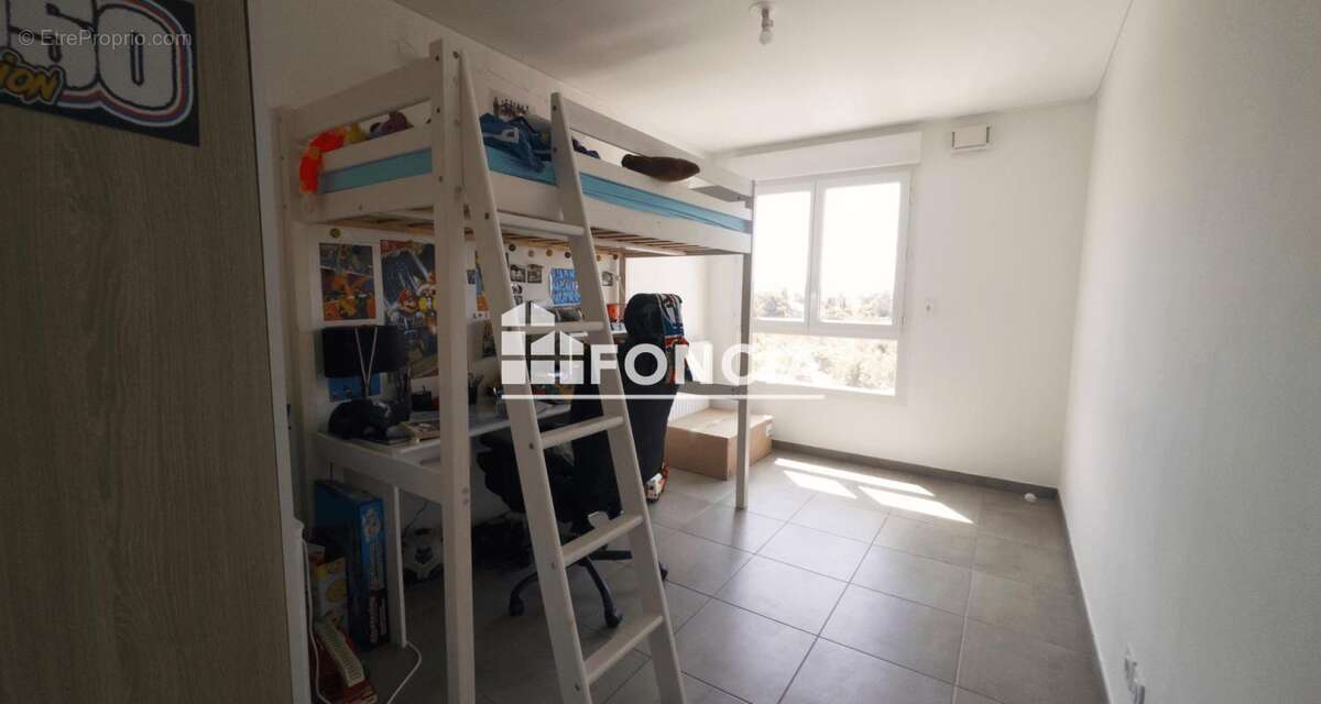Appartement à DECINES-CHARPIEU