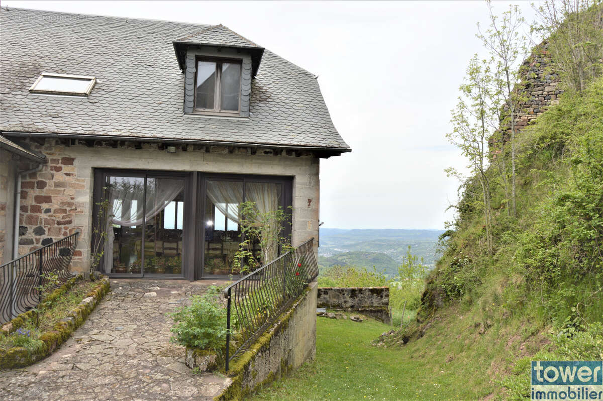 Maison à LASSOUTS