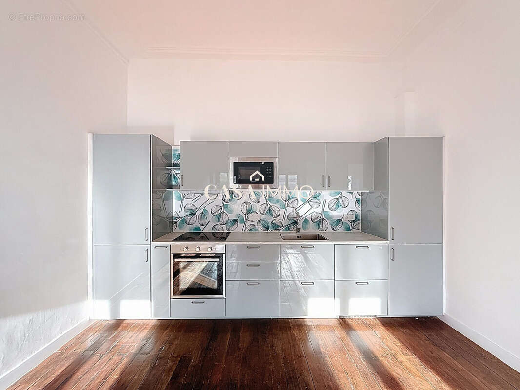 Appartement à HYERES