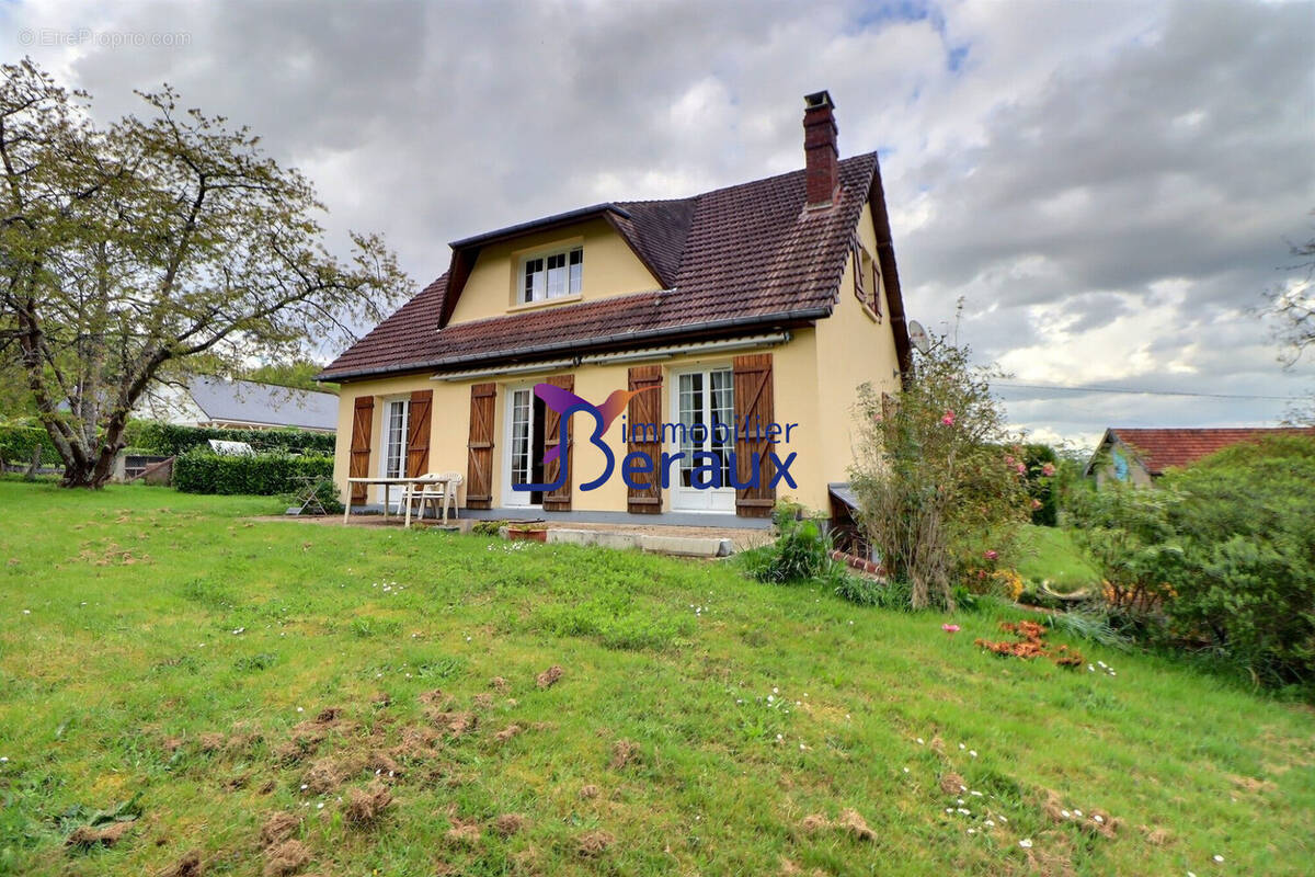 Maison à SAINTE-MARGUERITE-SUR-DUCLAIR