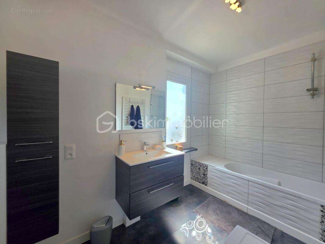 Immeuble avec 2 appartements - photo 6