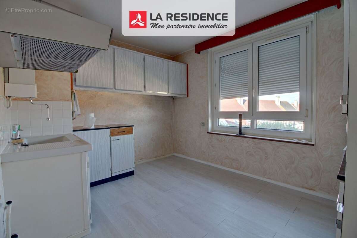 Appartement à LES MUREAUX