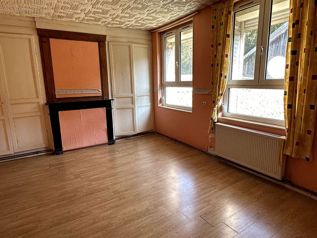 Maison à MARLE