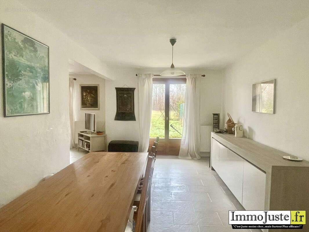 Maison à MAGNY-LES-HAMEAUX