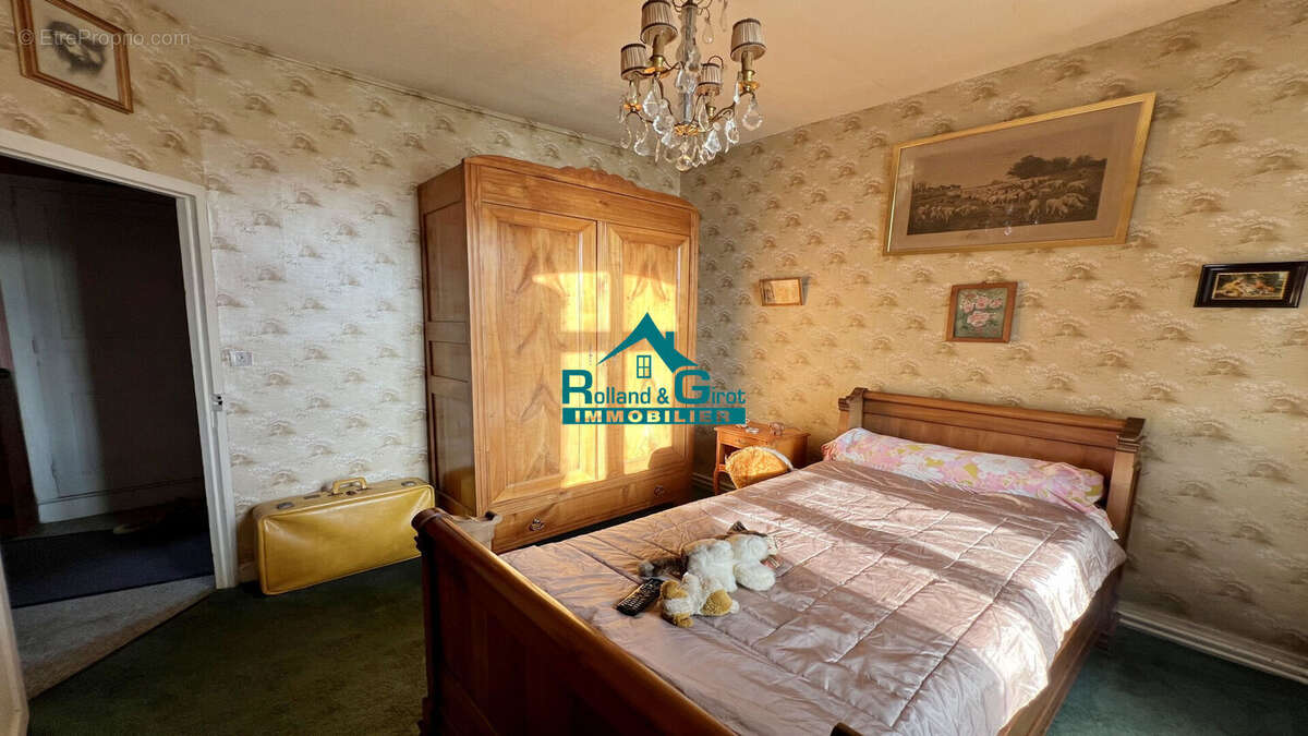 Maison à NOYAL-SUR-VILAINE