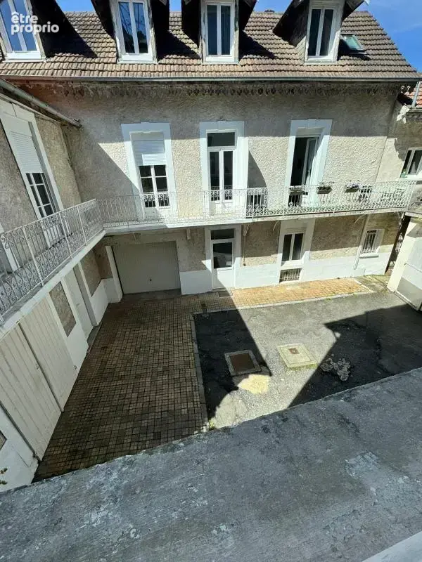 Appartement T4 de 104m2 en hyper centre avec double garage et cave - photo 13