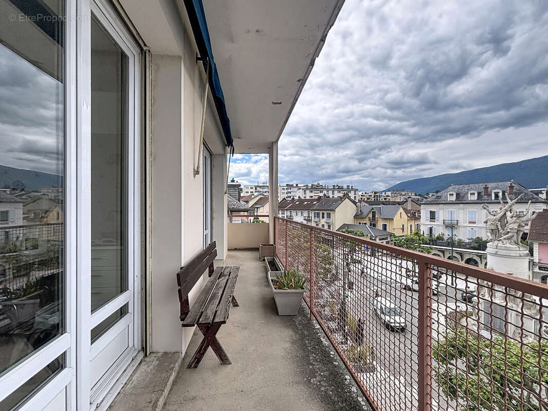 Appartement à AIX-LES-BAINS