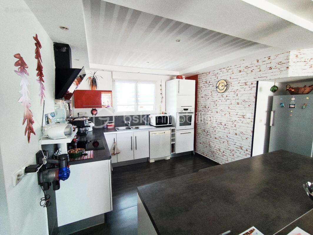 Maison à SAINT-ANDRE-DE-CUBZAC