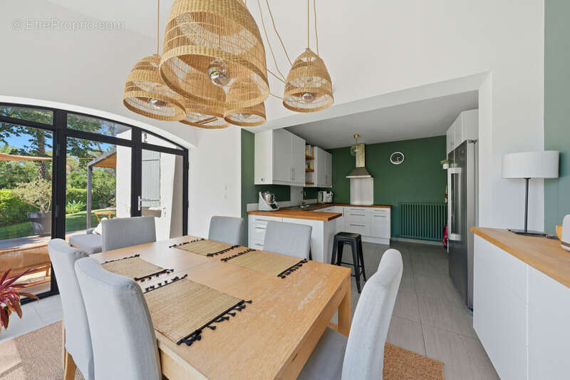 Maison de charme rénovée avec piscine Diffazur, au cœur d’un écrin de verdure sans vis-à-vis - photo 13