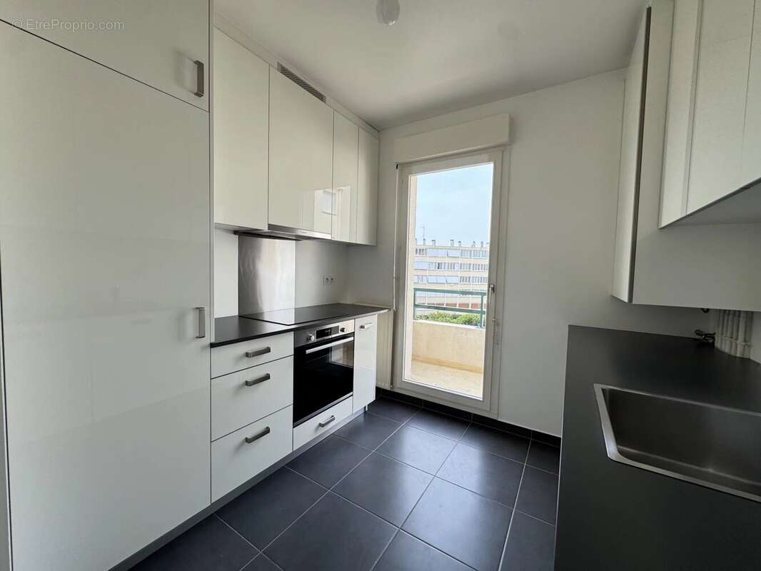 Appartement à LE PLESSIS-TREVISE