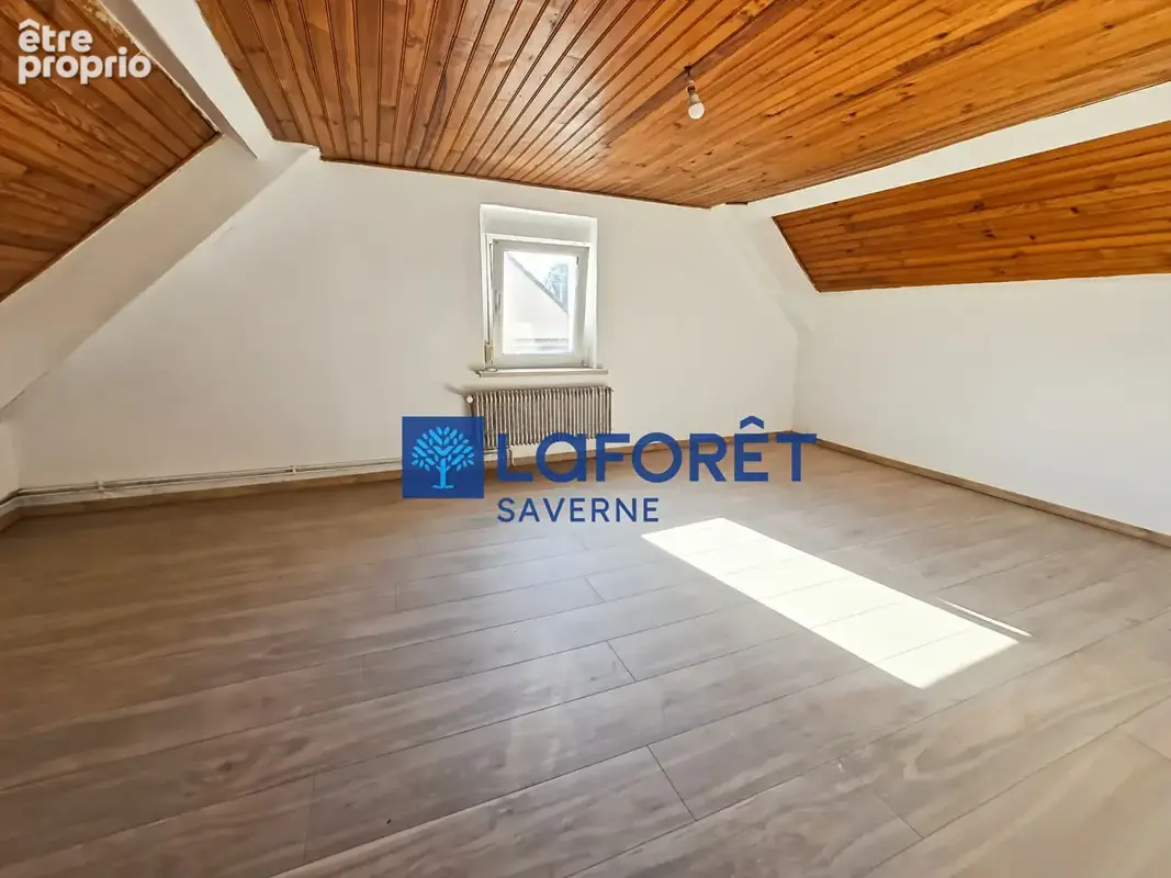 Maison 5 pièces avec jardin et garage - photo 9