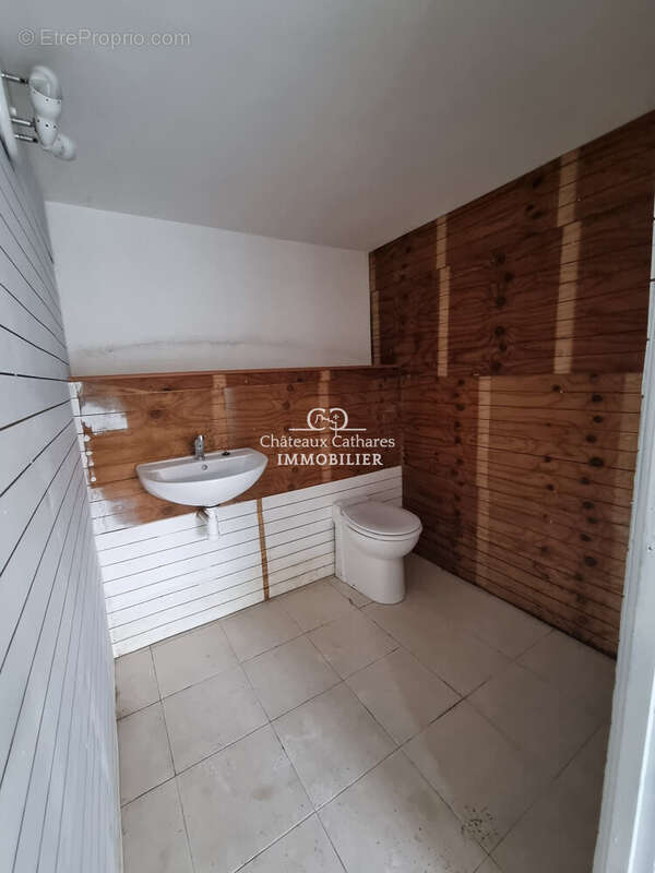 Commerce à TAUTAVEL