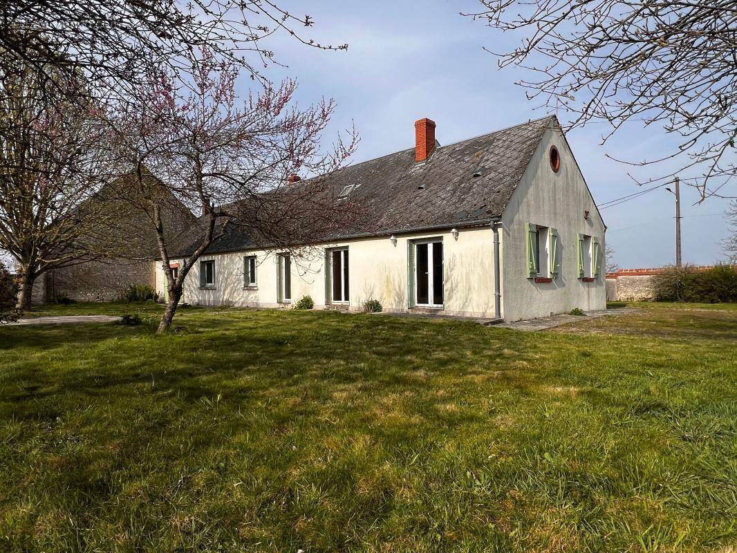 Maison à SAINT-PERAVY-LA-COLOMBE