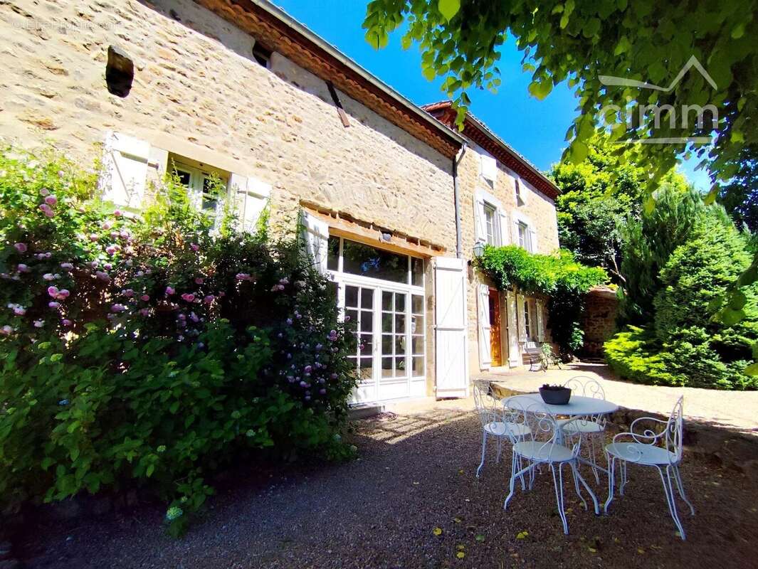 Maison à CUNLHAT