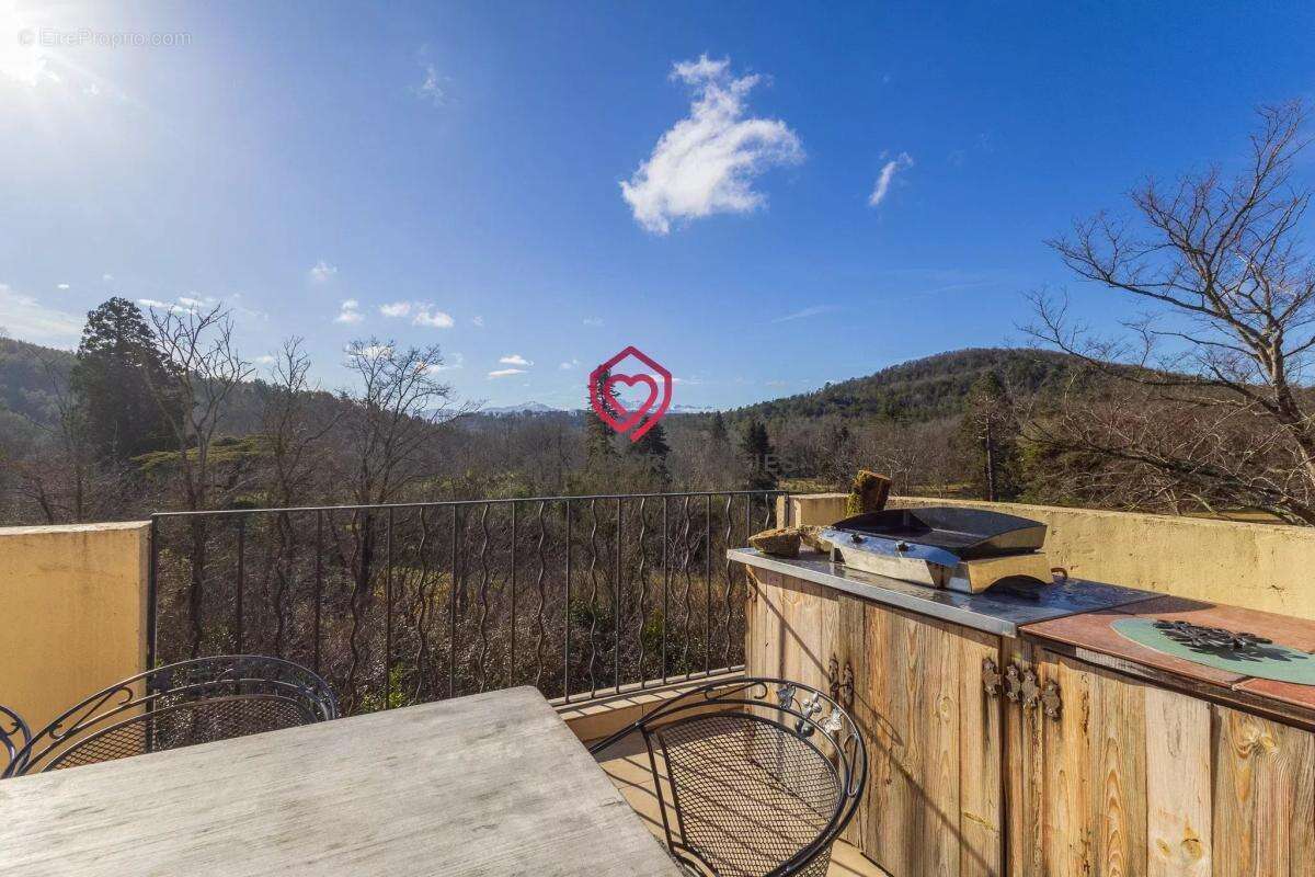 Appartement à LAGARDE