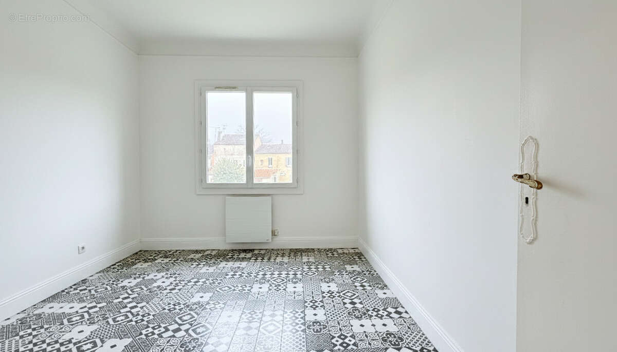 Maison à MONTPON-MENESTEROL