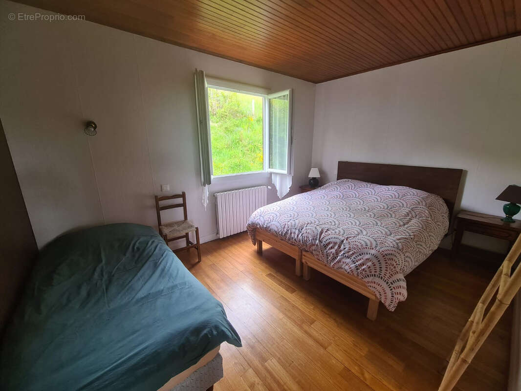 Maison à SAINT-GENIEZ-D'OLT