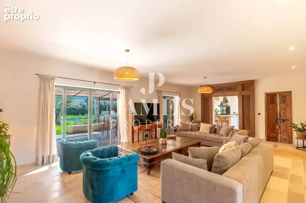 Maison 5 pièces 250 m² à vendre à Saint-Remy-De-Provence (13210) - photo 8