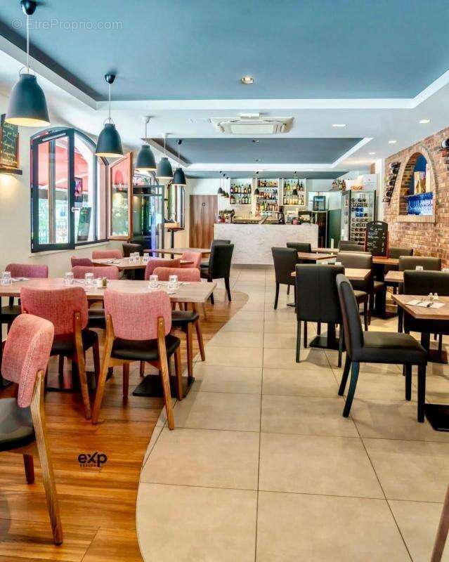 Commerce à CHALLES-LES-EAUX