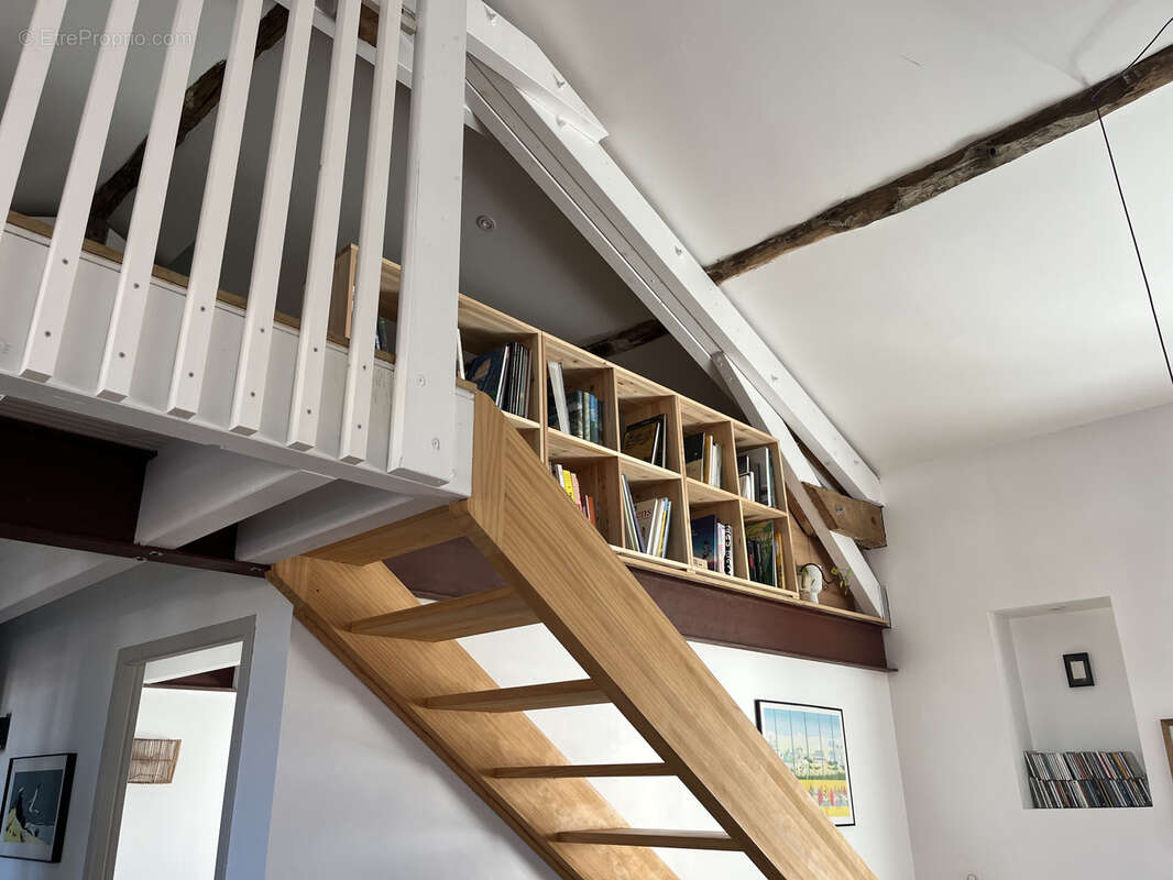 Dans le centre historique Appartement T3 - photo 6