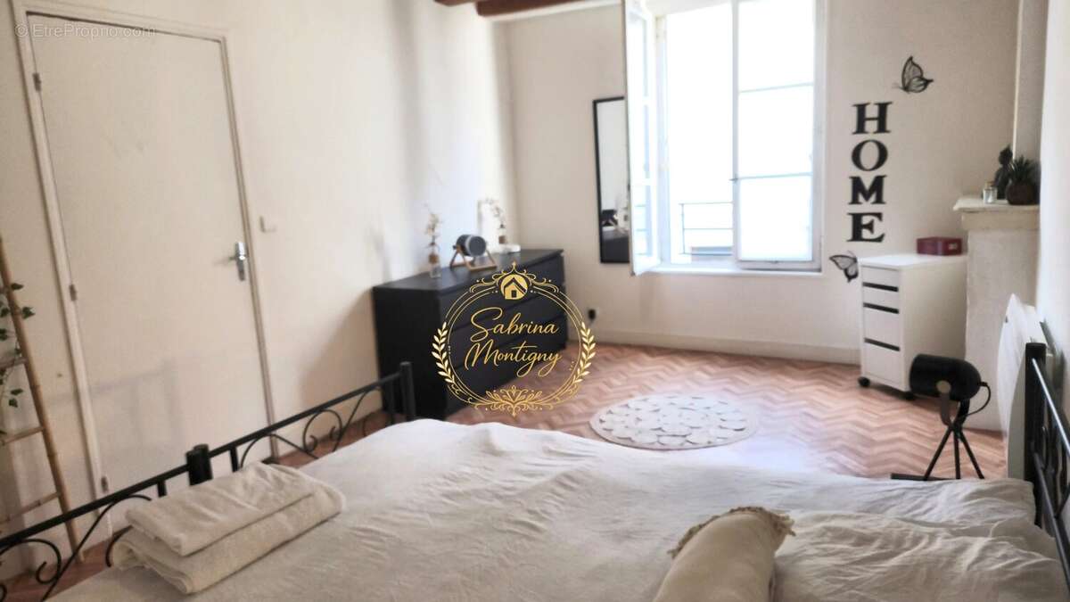 Maison à AZAY-LE-RIDEAU