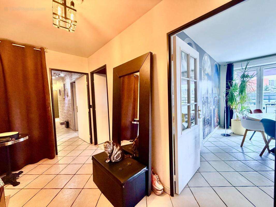 Appartement à LIMEIL-BREVANNES