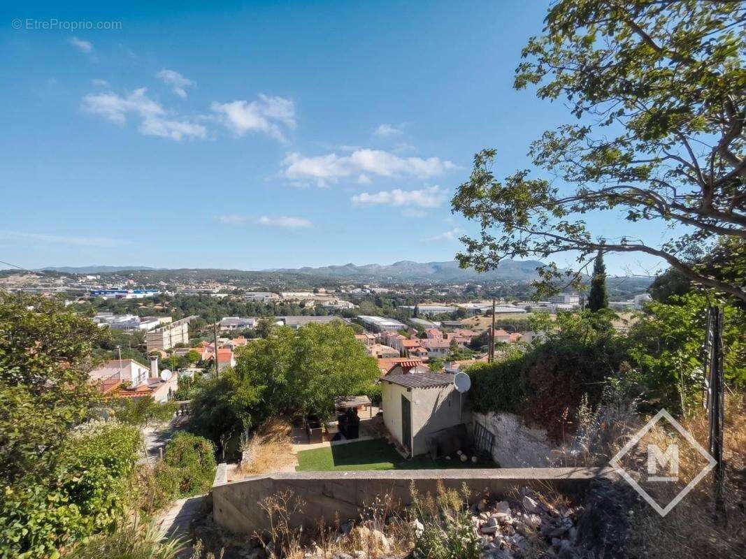 Maison à MARSEILLE-11E