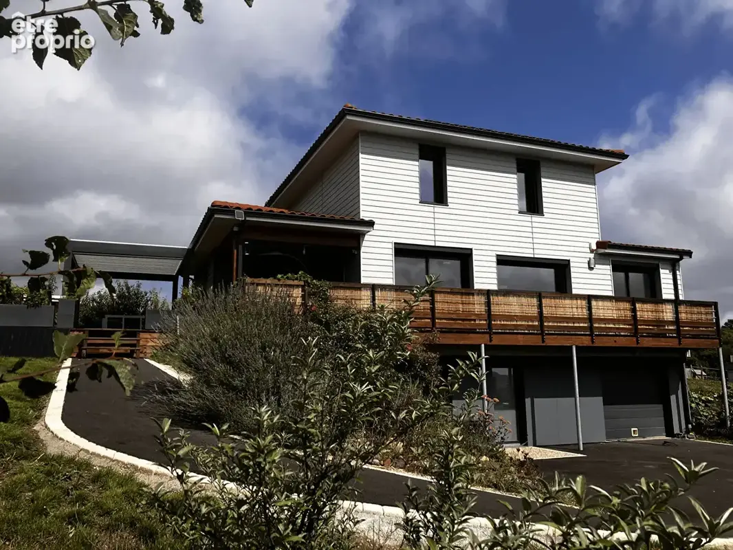 Maison à LUDESSE