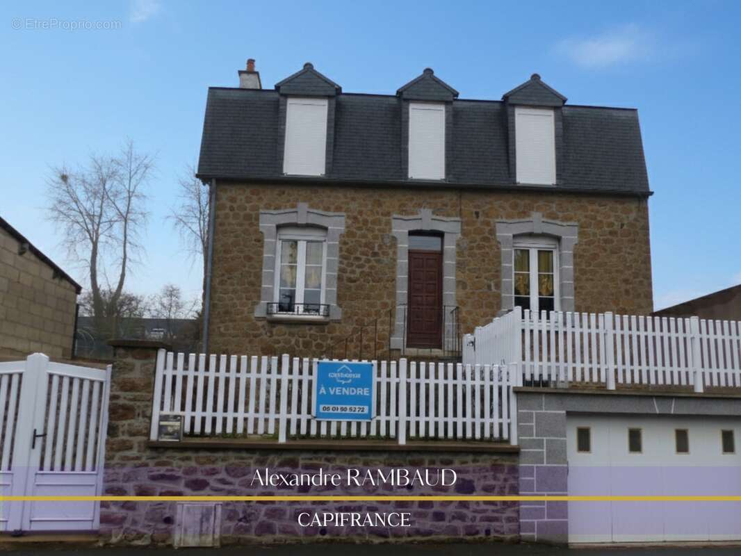 Maison de ville à FOUGERES (35) - photo 9