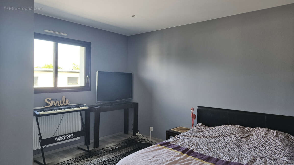 Maison à SAINT-ERBLON