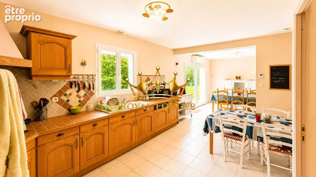 Cuisine ouverte sur le séjour