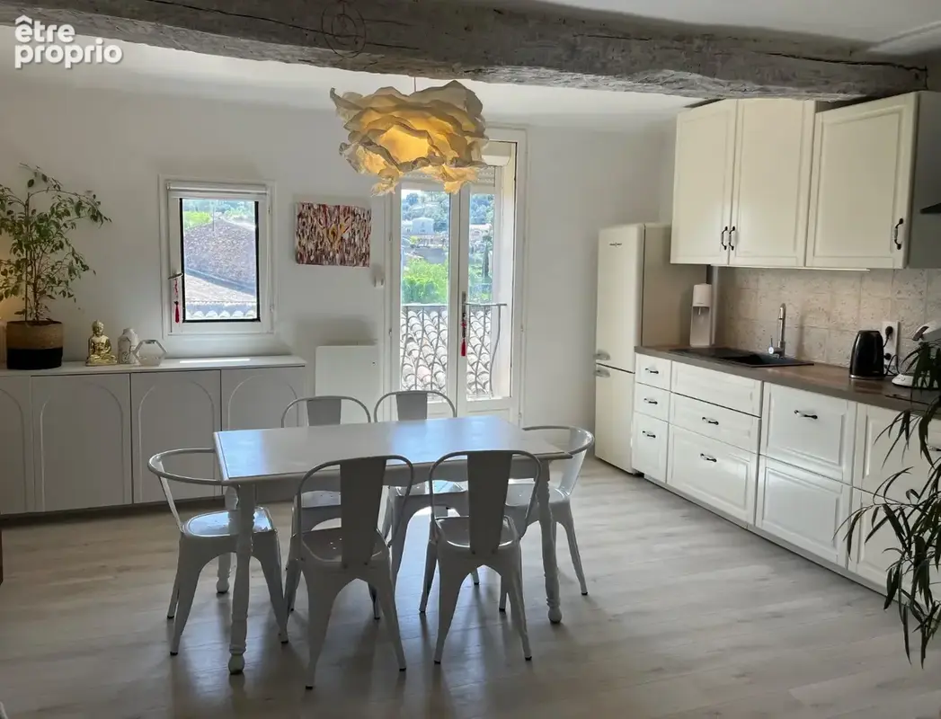 Appartement à CARCES