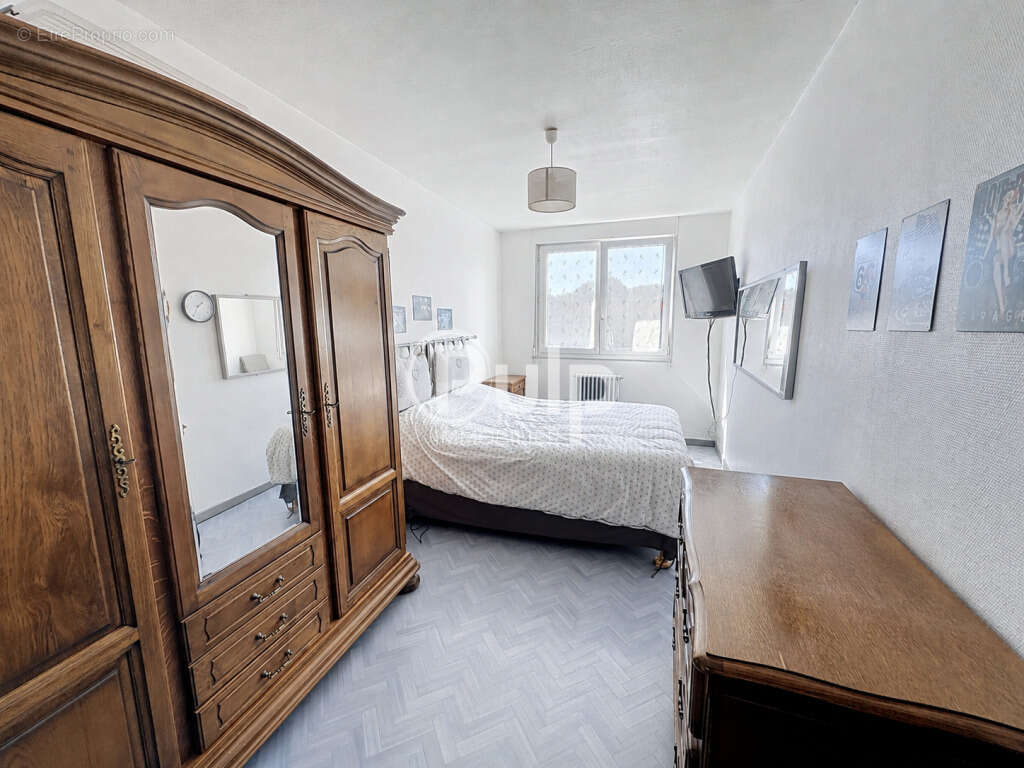 local commercial, appartement et hangar - Centre-ville de Frévent - photo 8