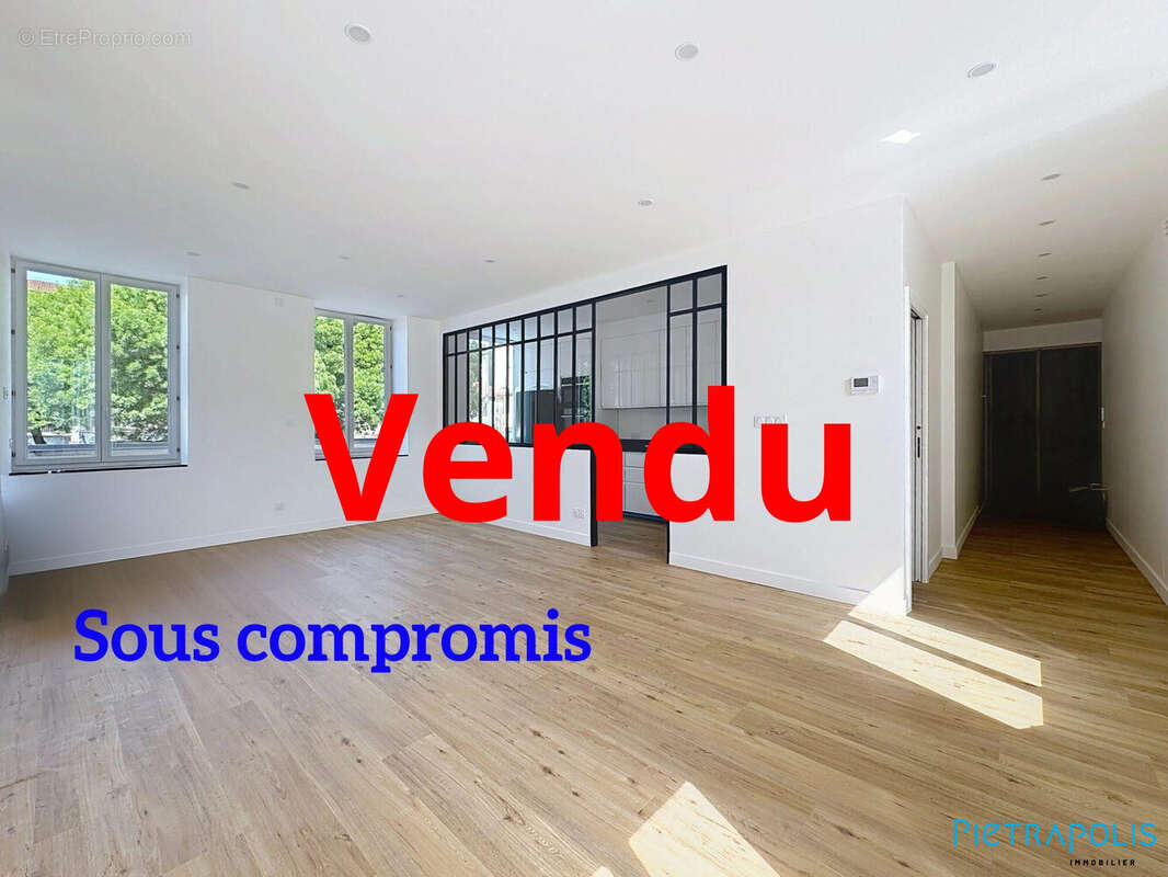 salon-séjour avant - Appartement à TARARE