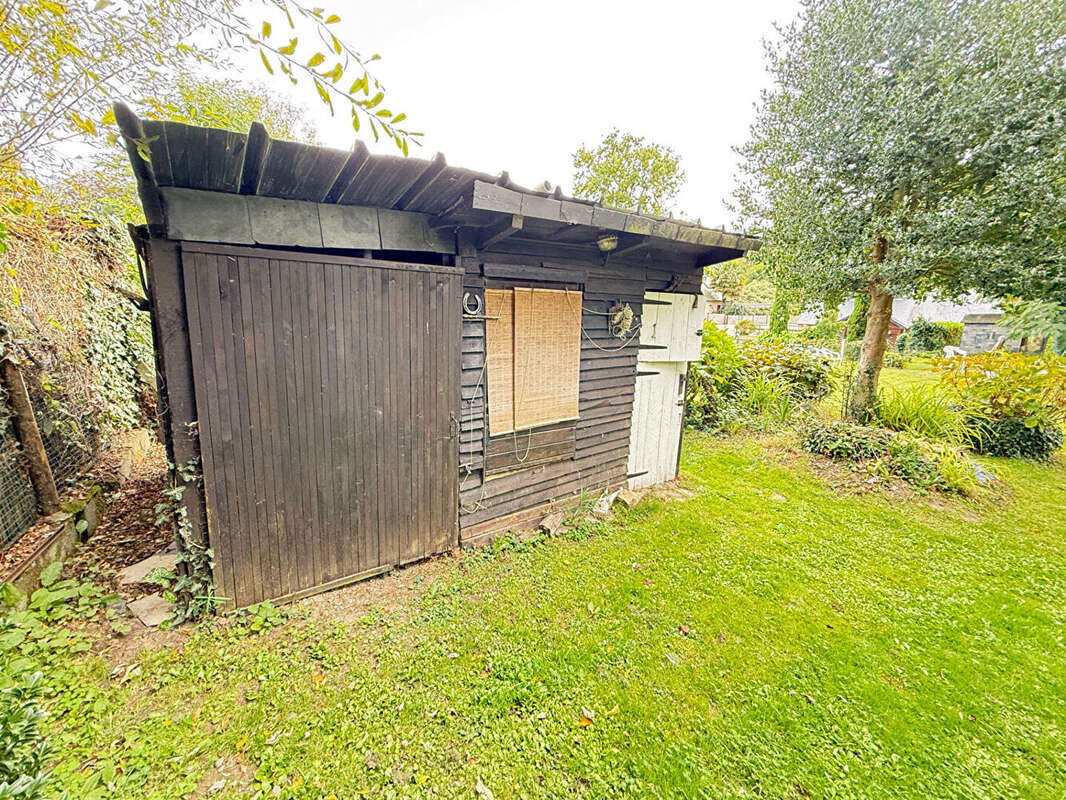 Maison à LANGROLAY-SUR-RANCE