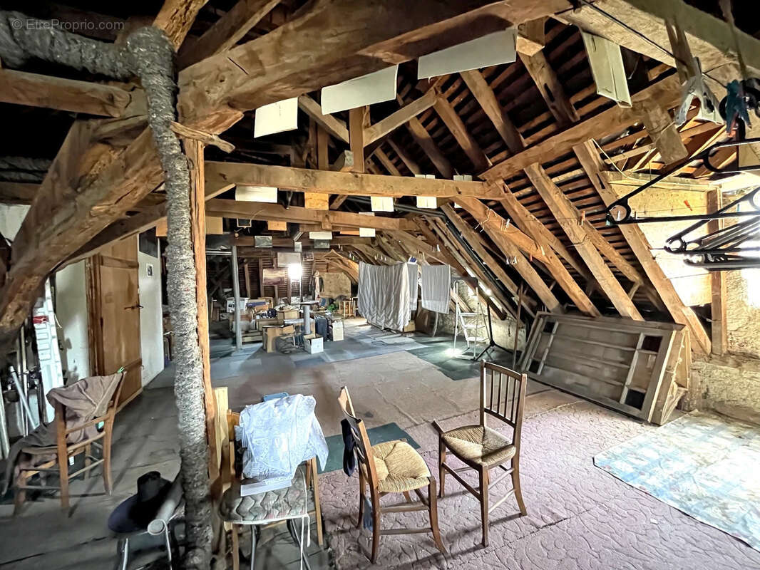 Rare enclos béarnais du XVIIe au XIXe siècle, au cœur de la vallée de Nay - photo 37