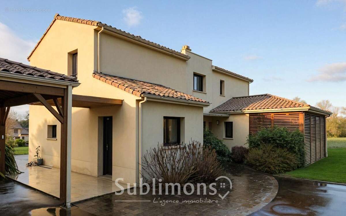 Maison à LE CELLIER