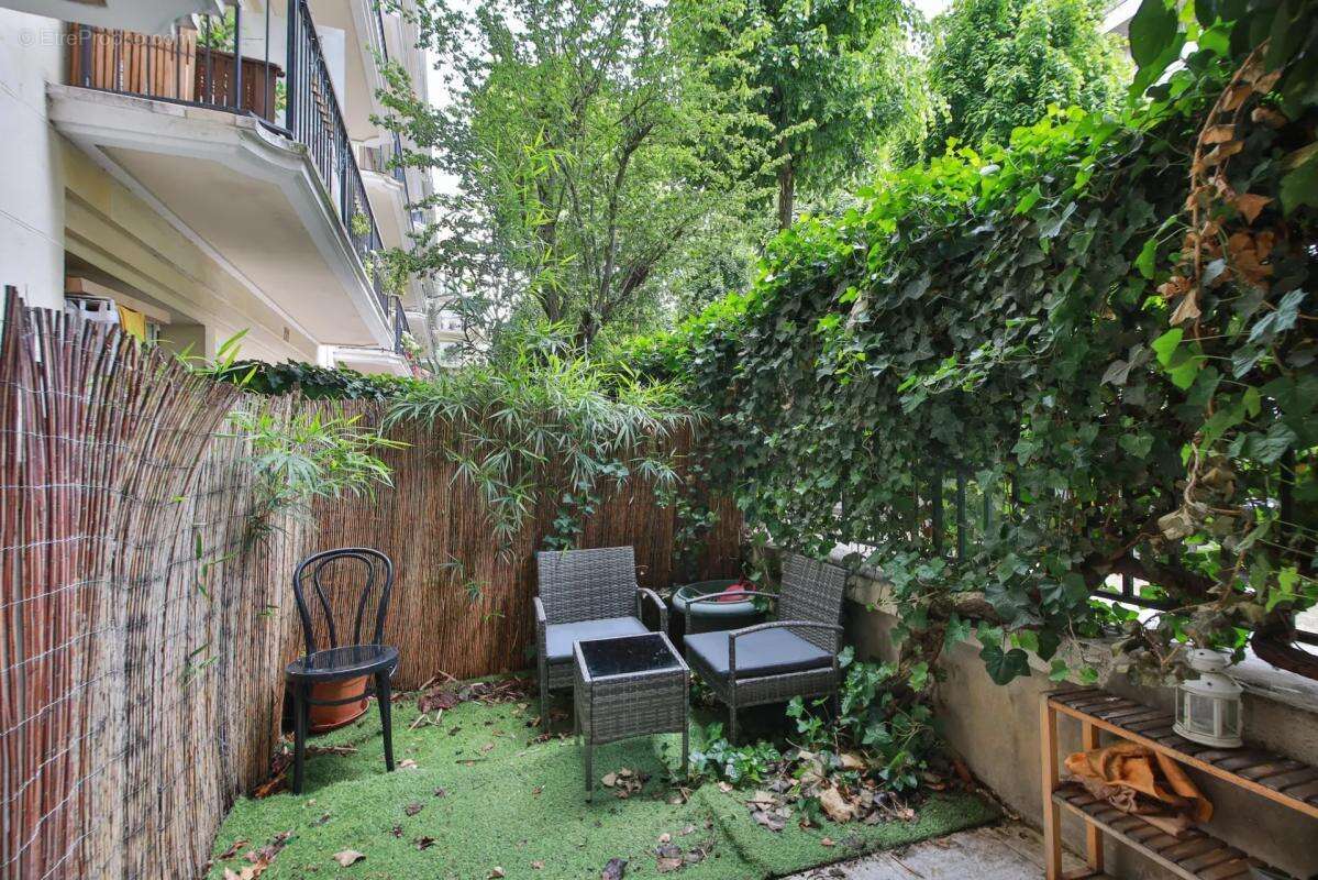 Studio rez-de-chaussée avec terrasse à Neuilly - photo 6
