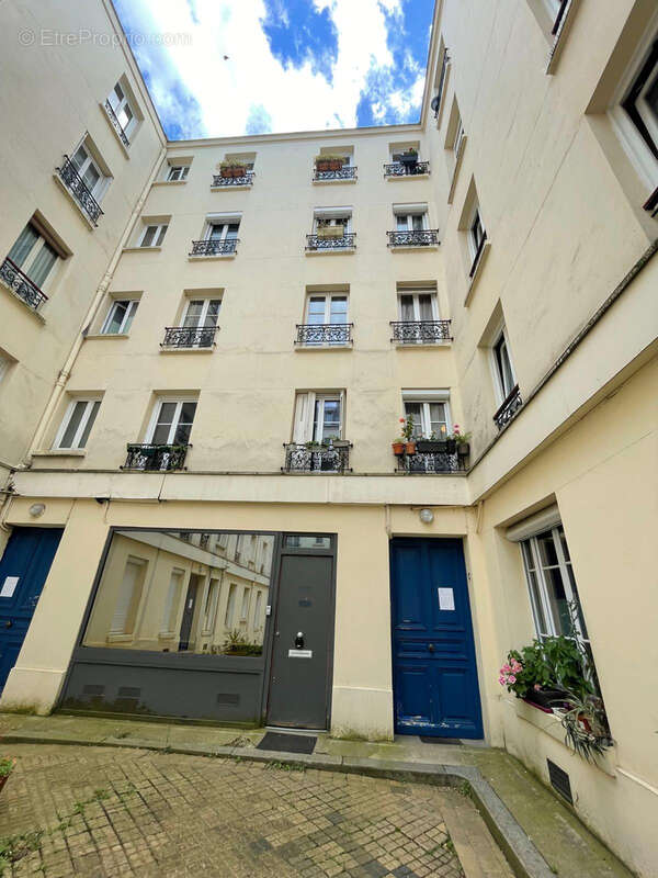 Appartement à PARIS-11E
